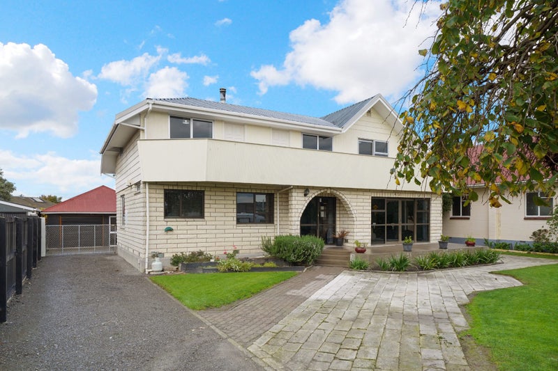 2 Voss Street, Shirley, Christchurch - Carousel 1