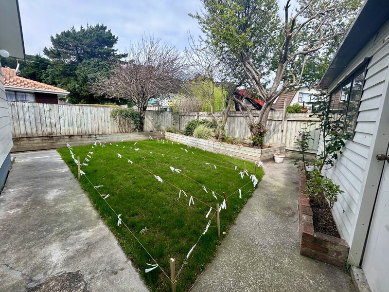 8A James Street, Plimmerton, Porirua - Carousel 13