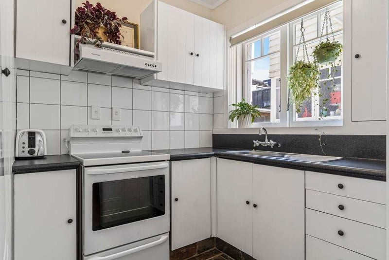 2/5 Sarawia Street, Newmarket, Auckland - Carousel 2