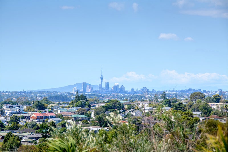114 Woodglen Road, Glen Eden, Auckland - Carousel 2