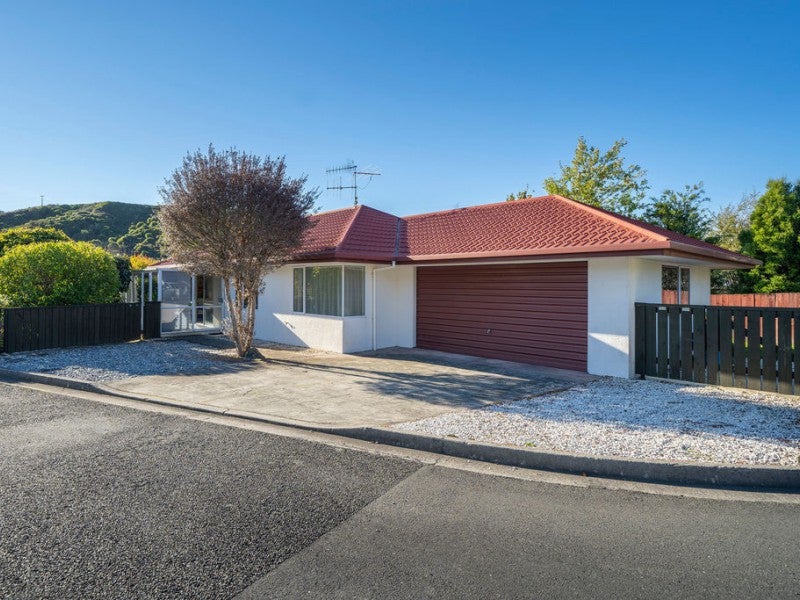 5 Jenkins Place, Wakatu, Nelson - Carousel 1