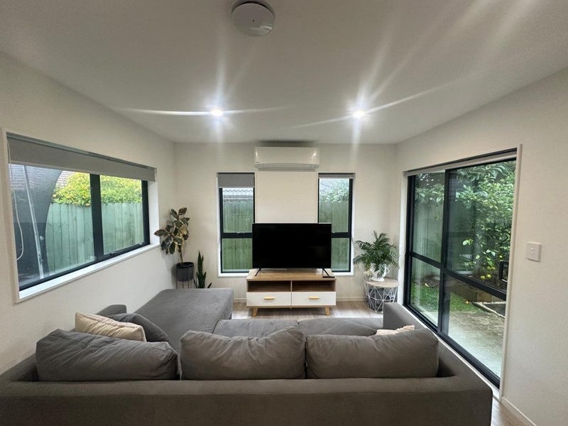 5 Wayne Francis Drive, East Tamaki, Auckland - Carousel 2