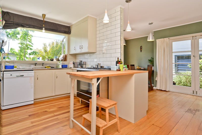 31 Gillies Avenue, Claudelands, Hamilton - Carousel 2