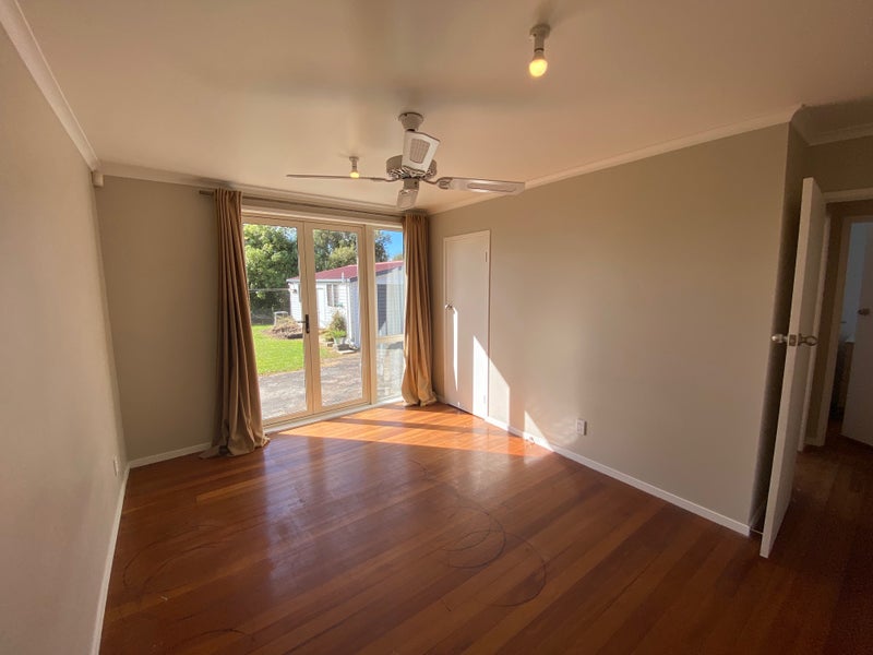 45 Montgomery Crescent, Bader, Hamilton - Carousel 2