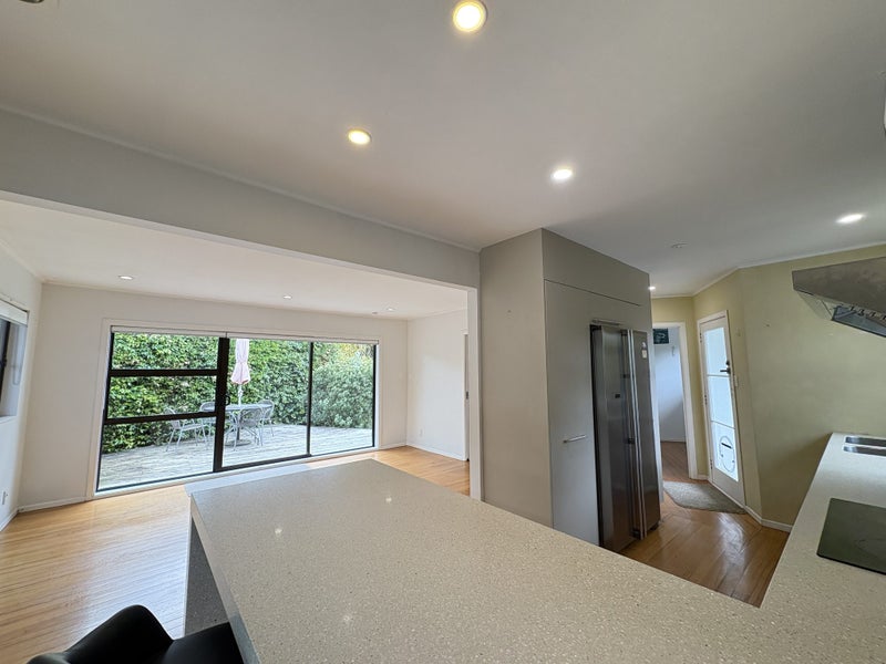 75 Nile Road, Milford, Auckland - Carousel 1
