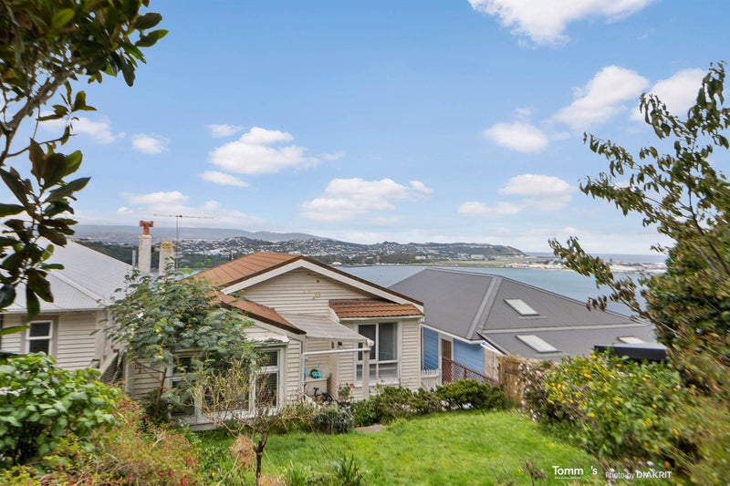 39 Kainui Road, Hataitai, Wellington - Carousel 1