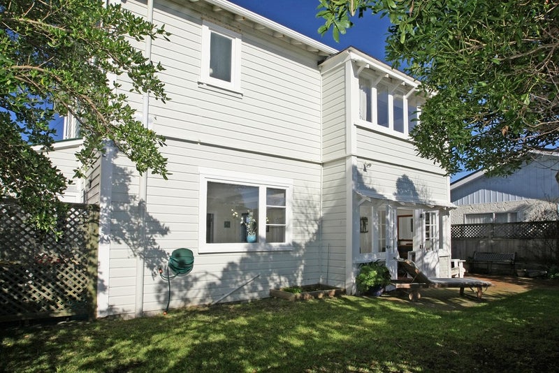 94 Apu Crescent, Lyall Bay, Wellington - Carousel 2