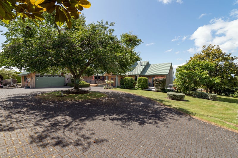 10 Atkins Lane, Hamurana - Carousel 1