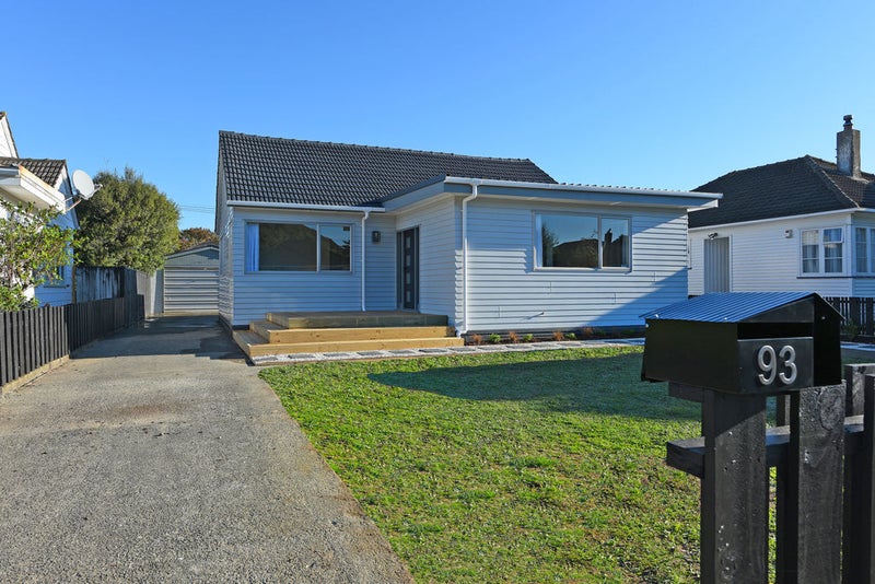 93 Hewer Crescent, Naenae, Lower Hutt - Carousel 1