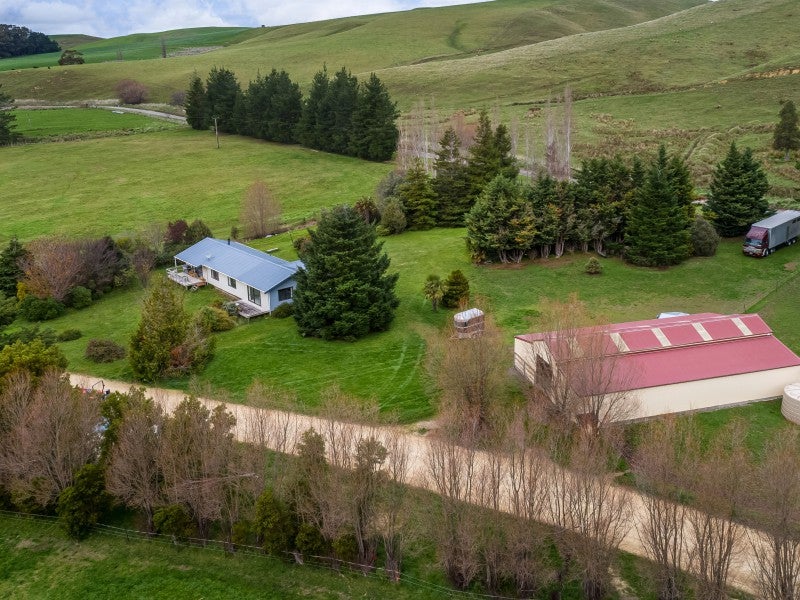 400 Mikimiki Road, Masterton - Carousel 25