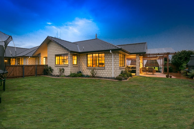 11 Woodham Place, Rototuna North, Hamilton - Carousel 1