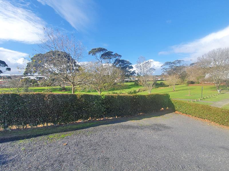 10 Topaz Place, Wiri, Auckland - Carousel 13