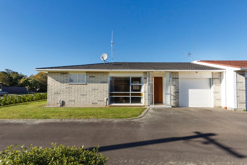 1/28 Wood Street, Takaro, Palmerston North - Carousel 1