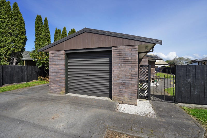 195 Pukete Road, Pukete, Hamilton - Carousel 16