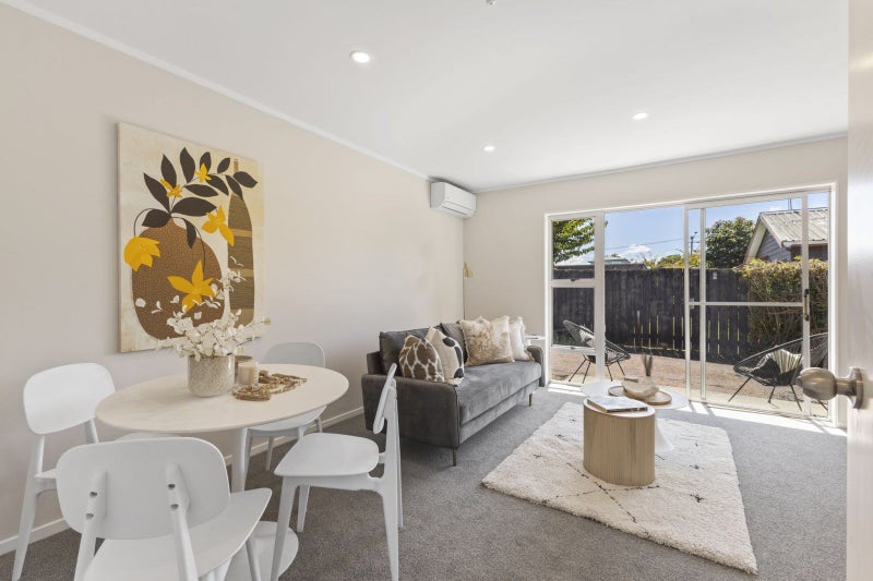 4/24 Kingsway Avenue, Sandringham, Auckland - Carousel 1