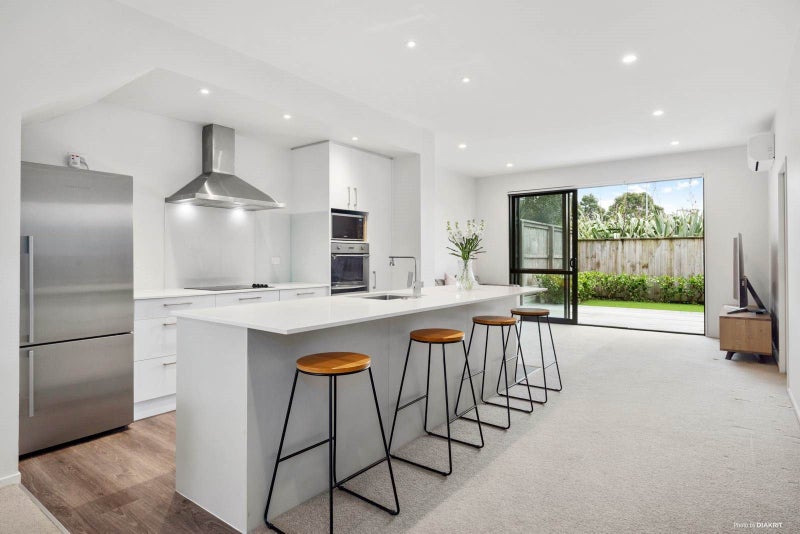 17 Carder Court, Hobsonville, Auckland - Carousel 2