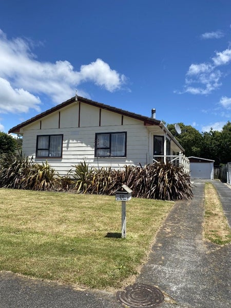 20 Topaz Street, Birchville, Upper Hutt - Carousel 1