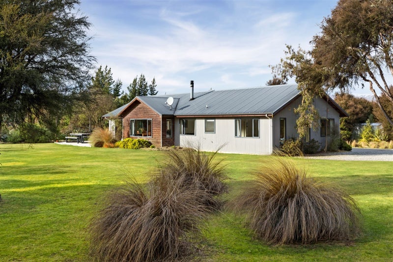 30 Rockhaven, Albert Town, Wanaka - Carousel 1