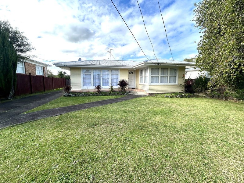 40 Beaumonts Way, Manurewa, Auckland - Carousel 1