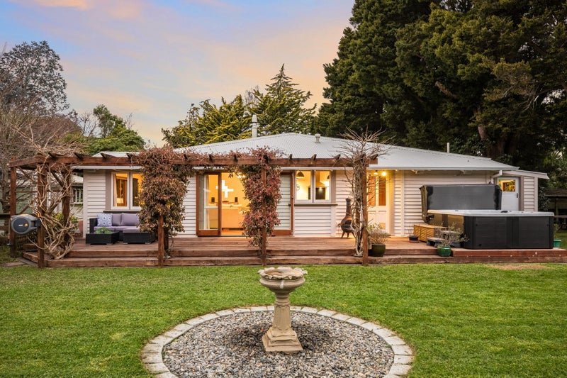 361 Main Road North, Brown Owl, Upper Hutt - Carousel 2