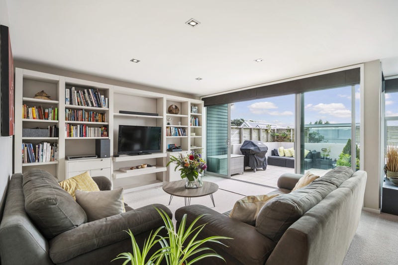 36 Mantell Street, Seatoun, Wellington - Carousel 2