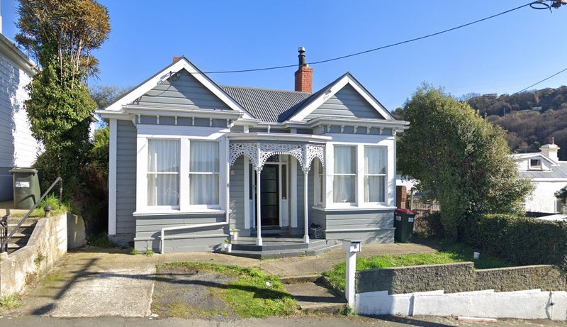 8 Morrison Street, Caversham, Dunedin - Carousel 1