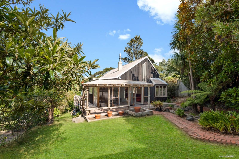10 Kauri Road, Birkenhead, Auckland - Carousel 1