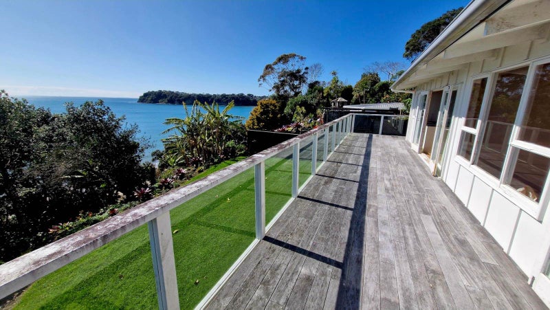 10 Joydon Place, Stanmore Bay, Whangaparaoa - Carousel 2