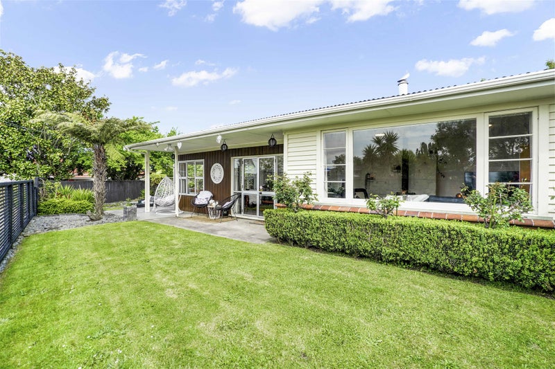 302 Cambridge Road, Hillcrest, Hamilton - Carousel 1