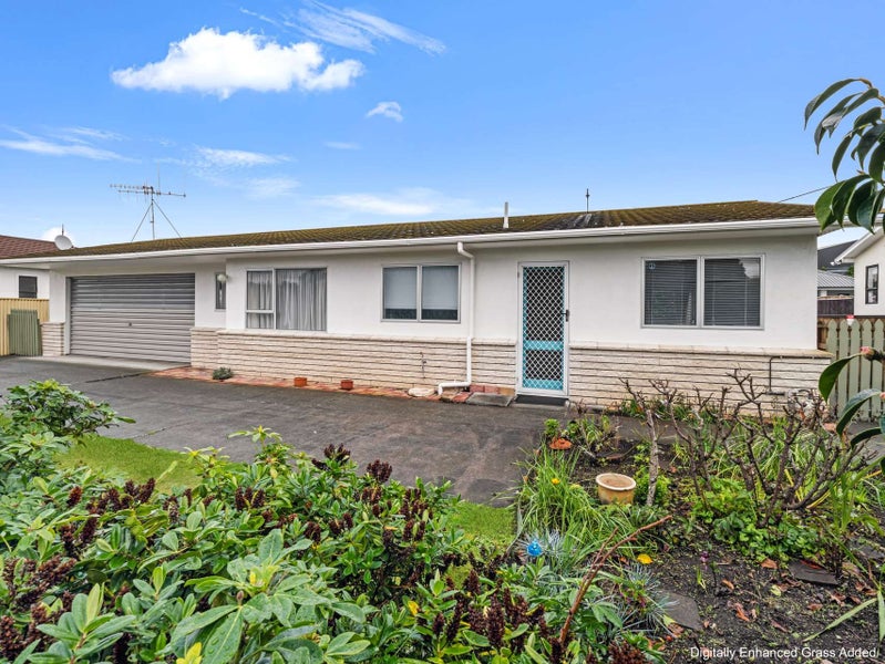 1A Harris Place, Gonville, Whanganui - Carousel 1