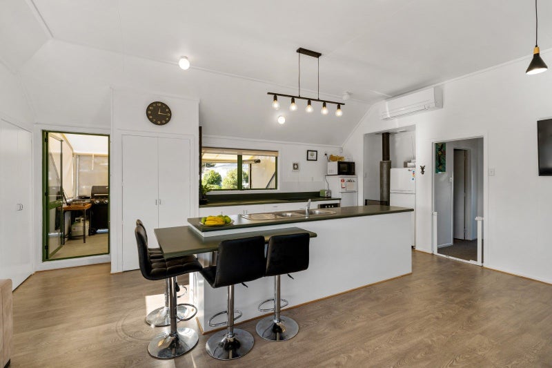 3 Boundary Road, Waipahihi, Taupo - Carousel 2