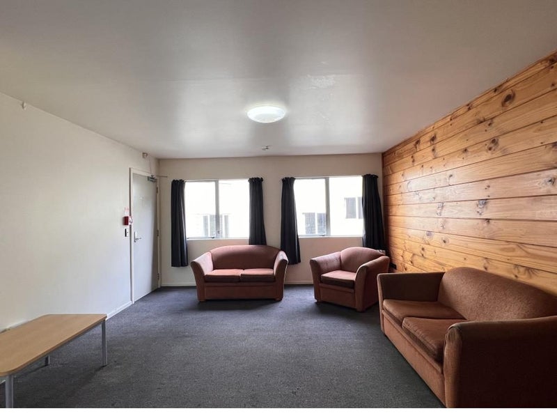 64/4 Sussex Street, Mount Cook, Wellington - Carousel 1