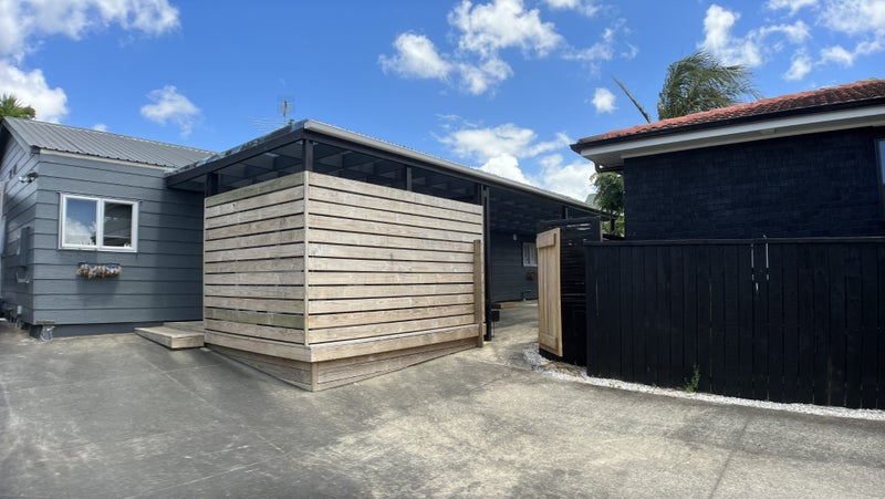 5A Everingham Place, Sunnyhills, Auckland - Carousel 2