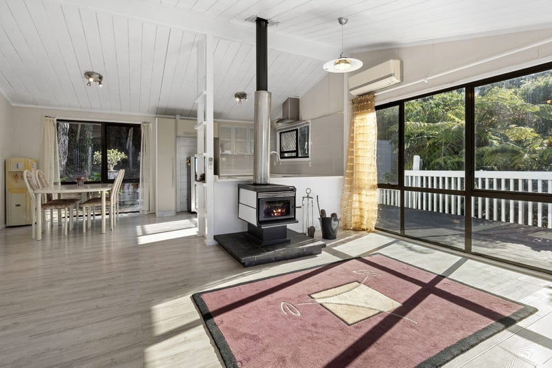 20 Barker Rise, Northcross, Auckland - Carousel 31