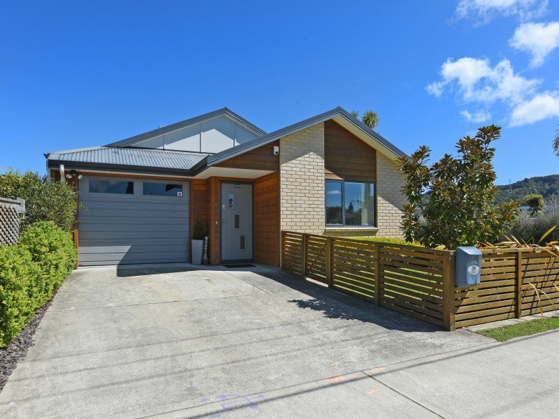 3B Oxford Crescent, Ebdentown, Upper Hutt - Carousel 18