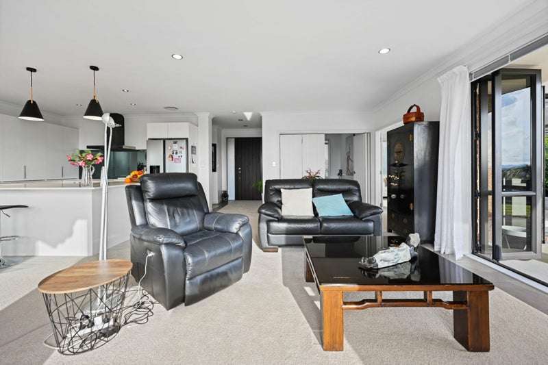 57 Somerton Drive, Huntington, Hamilton - Carousel 17