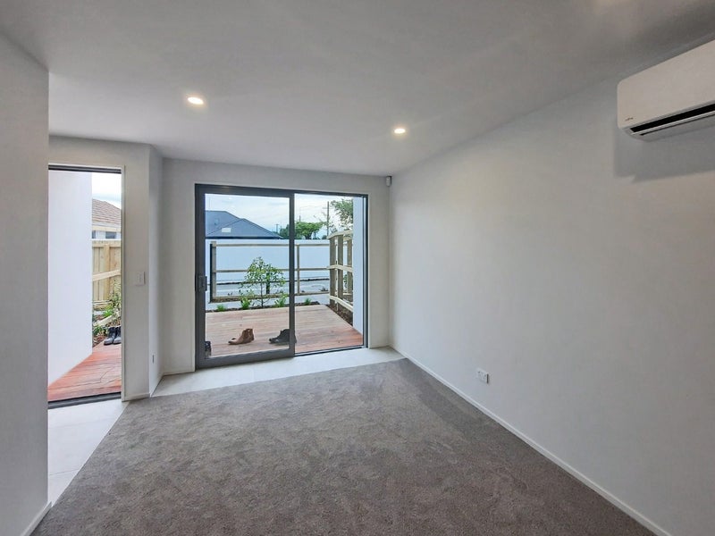 2/17 Highsted Road, Bishopdale, Christchurch - Carousel 2