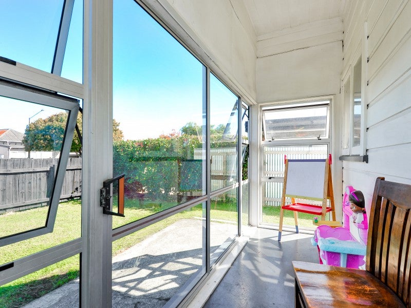 806 Dufferin Street, Akina, Hastings - Carousel 10