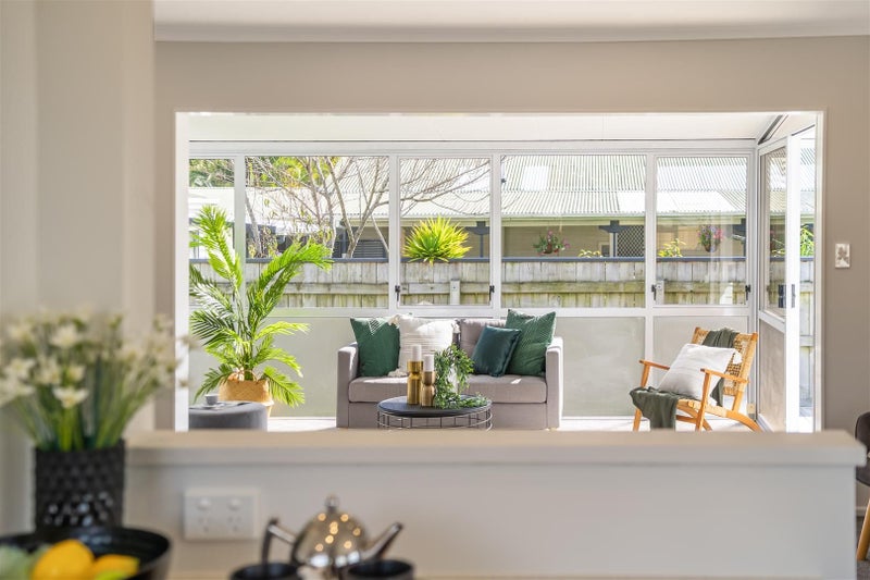 5A Totara Park Road, Clouston Park, Upper Hutt - Carousel 1