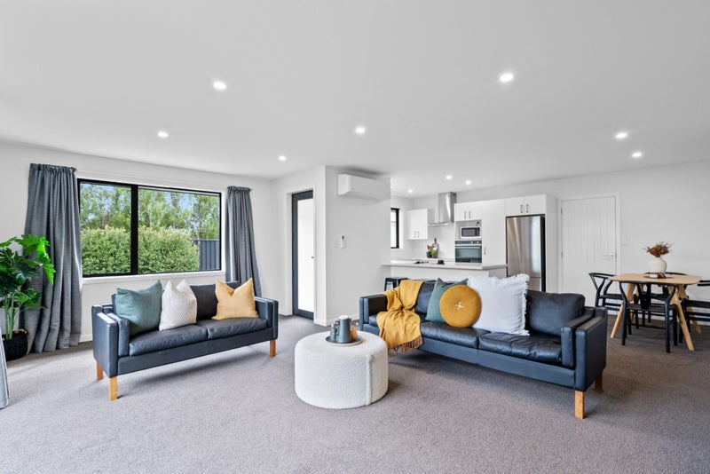 8 Leith Street, Windsor, Invercargill - Carousel 1