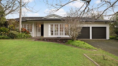 8 Jill Place, Hillpark, Auckland - Carousel 1
