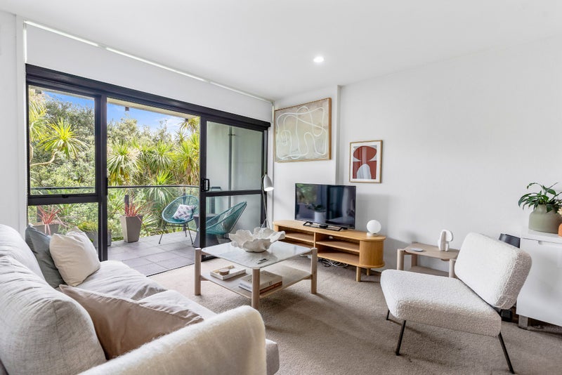 2A/6 Piwakawaka Street, Eden Terrace, Auckland - Carousel 1