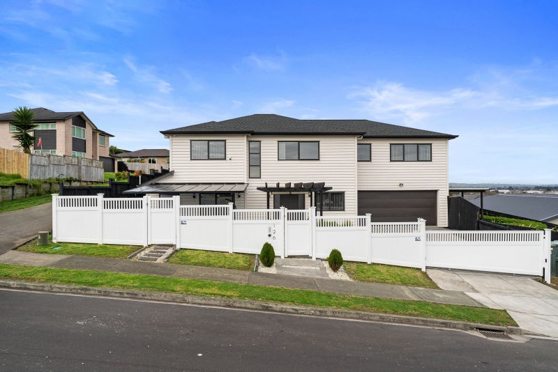 126 Keri Vista Rise, Papakura, Papakura - Carousel 1