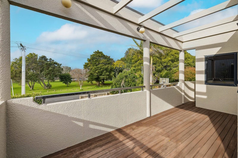 3A Hall Road, Matua, Tauranga - Carousel 1