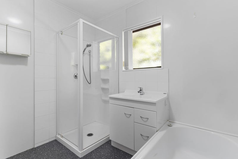 10A Otanerua Road, Hatfields Beach, Orewa - Carousel 23