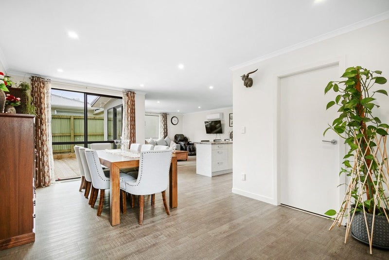 28C HAIR STREET, Wainuiomata, Lower Hutt - Carousel 2