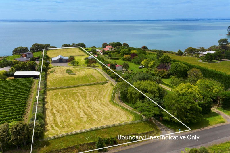 37 Greenock Drive, Waiuku - Carousel 1