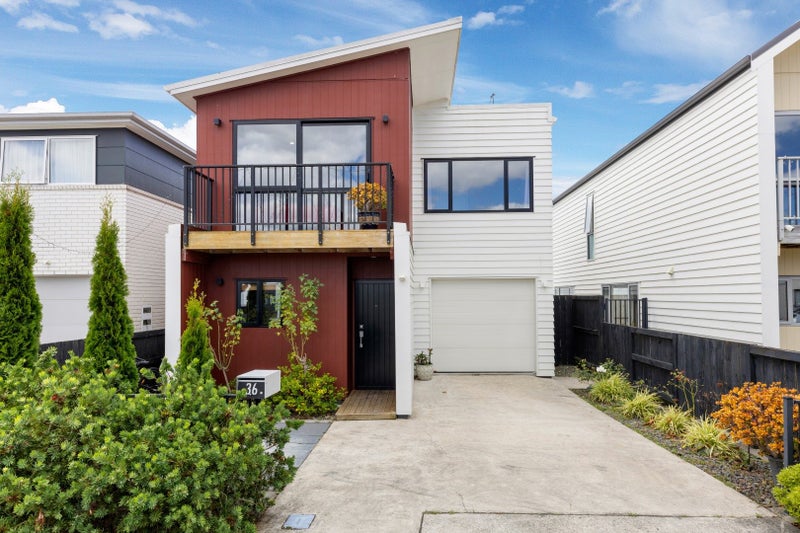 36 Tennille Street, Flagstaff, Hamilton - Carousel 1