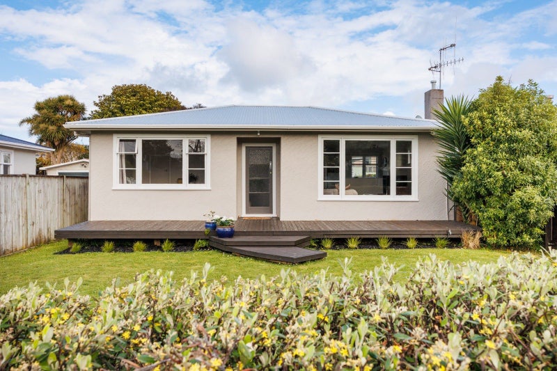 19 Salisbury Avenue, Terrace End, Palmerston North - Carousel 1
