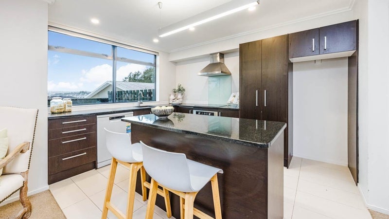 52/182 Flat Bush School Road, Flat Bush, Auckland - Carousel 1